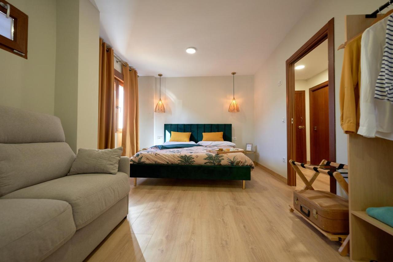 Duplex Casa De Las Argollas Grand Suite Parking Gratis Plasencia Exterior foto